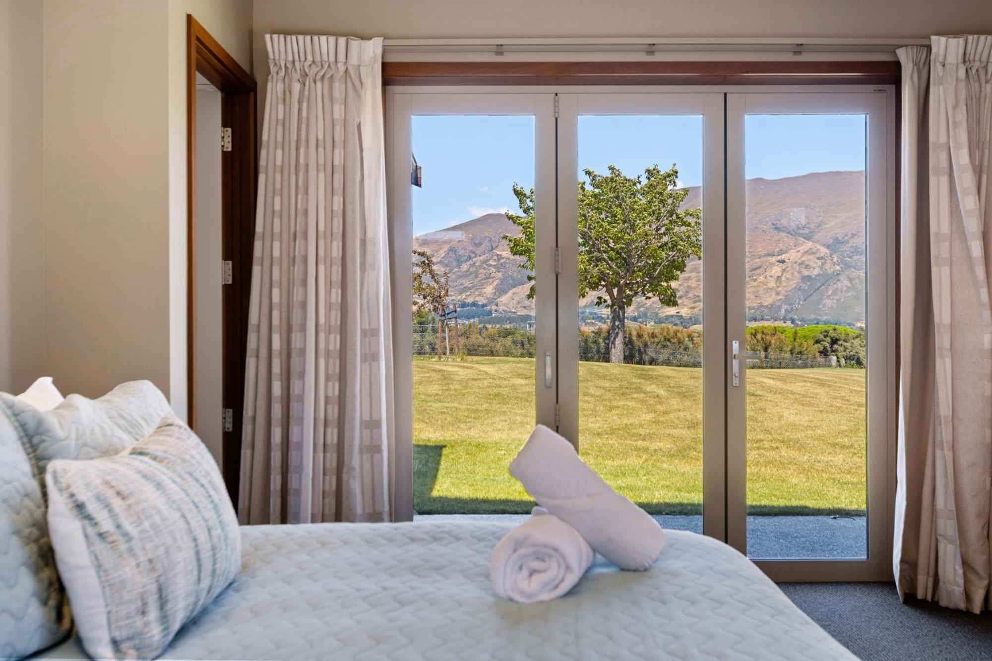 Ridgecrest Retreat Holiday home