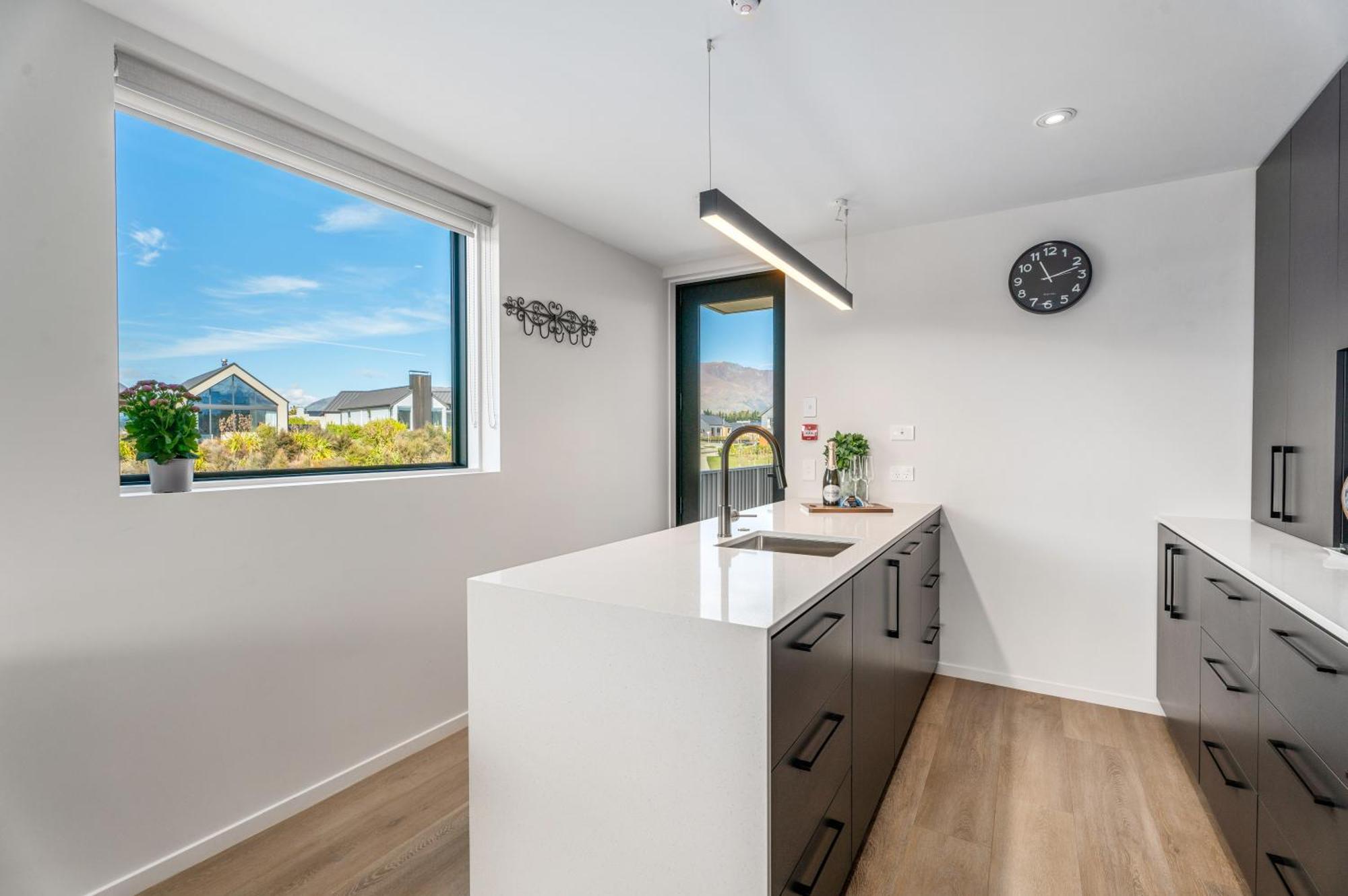 Alpine Horizons - Your Dream Awaits