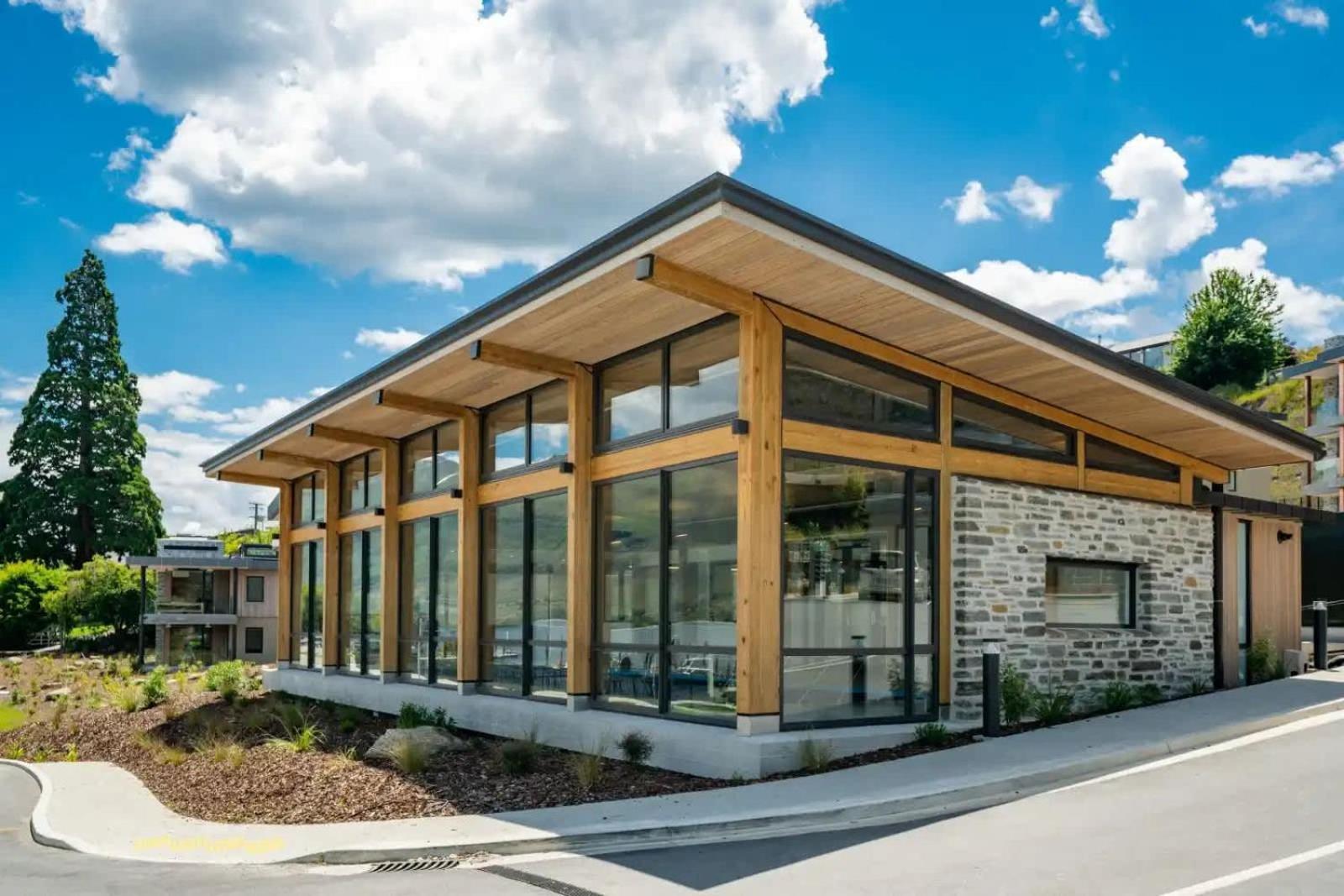 Lakeview Luxury 2 Bedroom