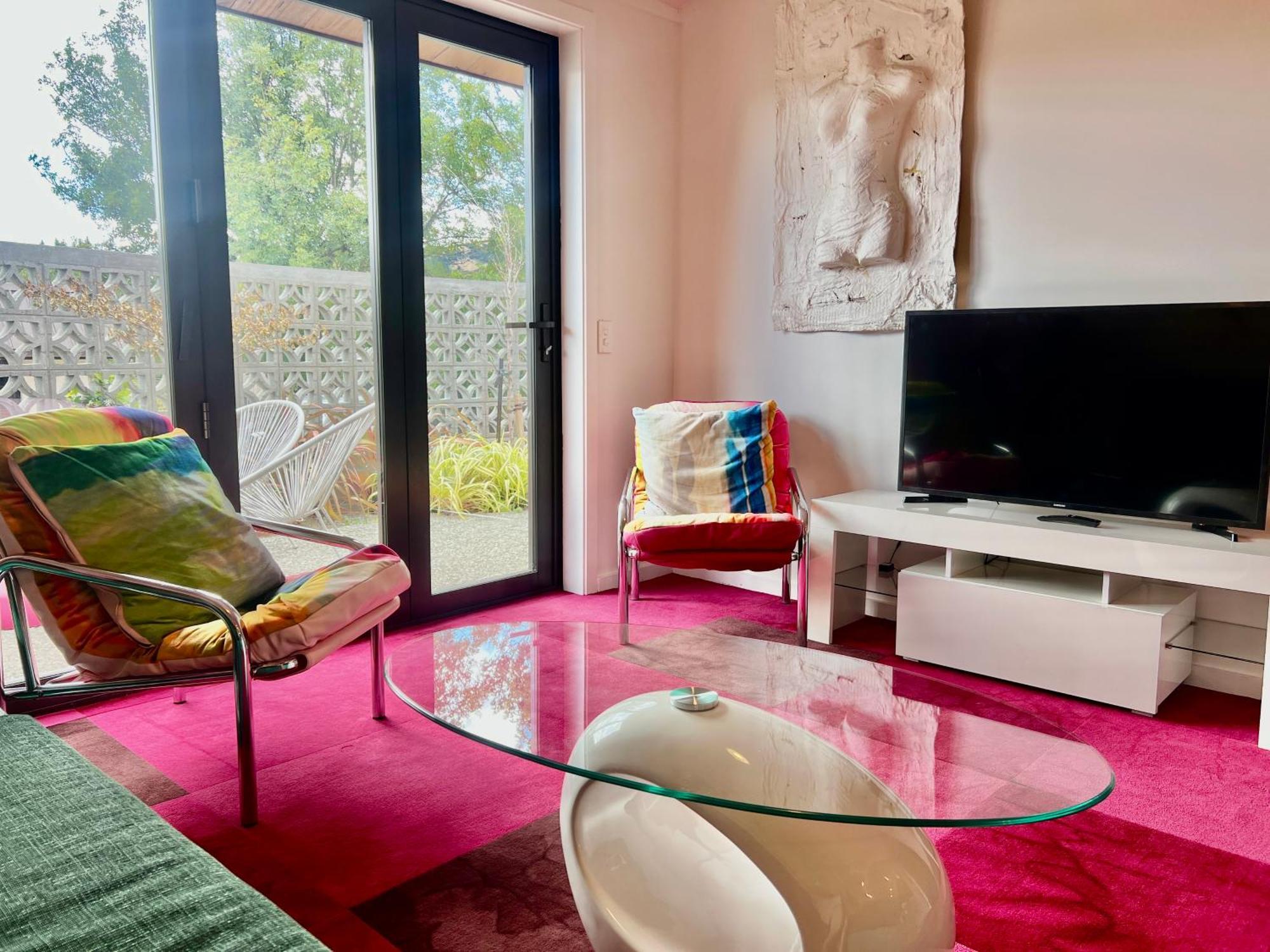 Designers Dream, Tokyo Pop Art With Courtyard, Fire & Views *