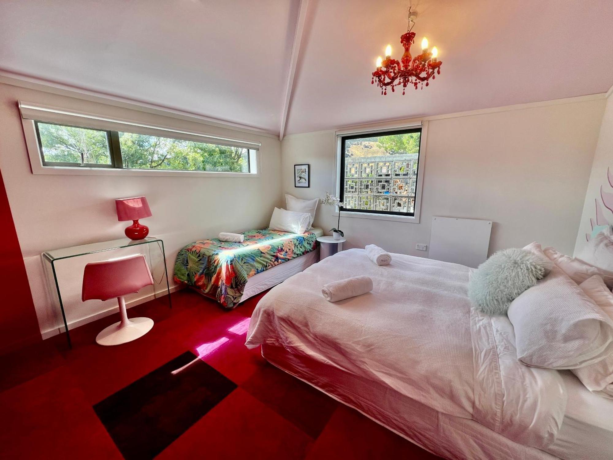 Designers Dream, Tokyo Pop Art With Courtyard, Fire & Views *