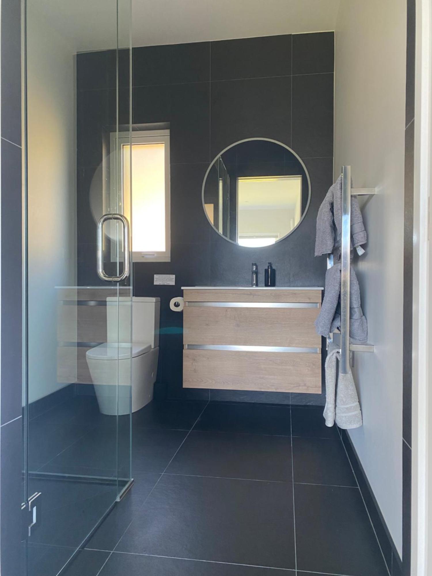 Lakeview Kanuka Retreat Homestay Wanaka