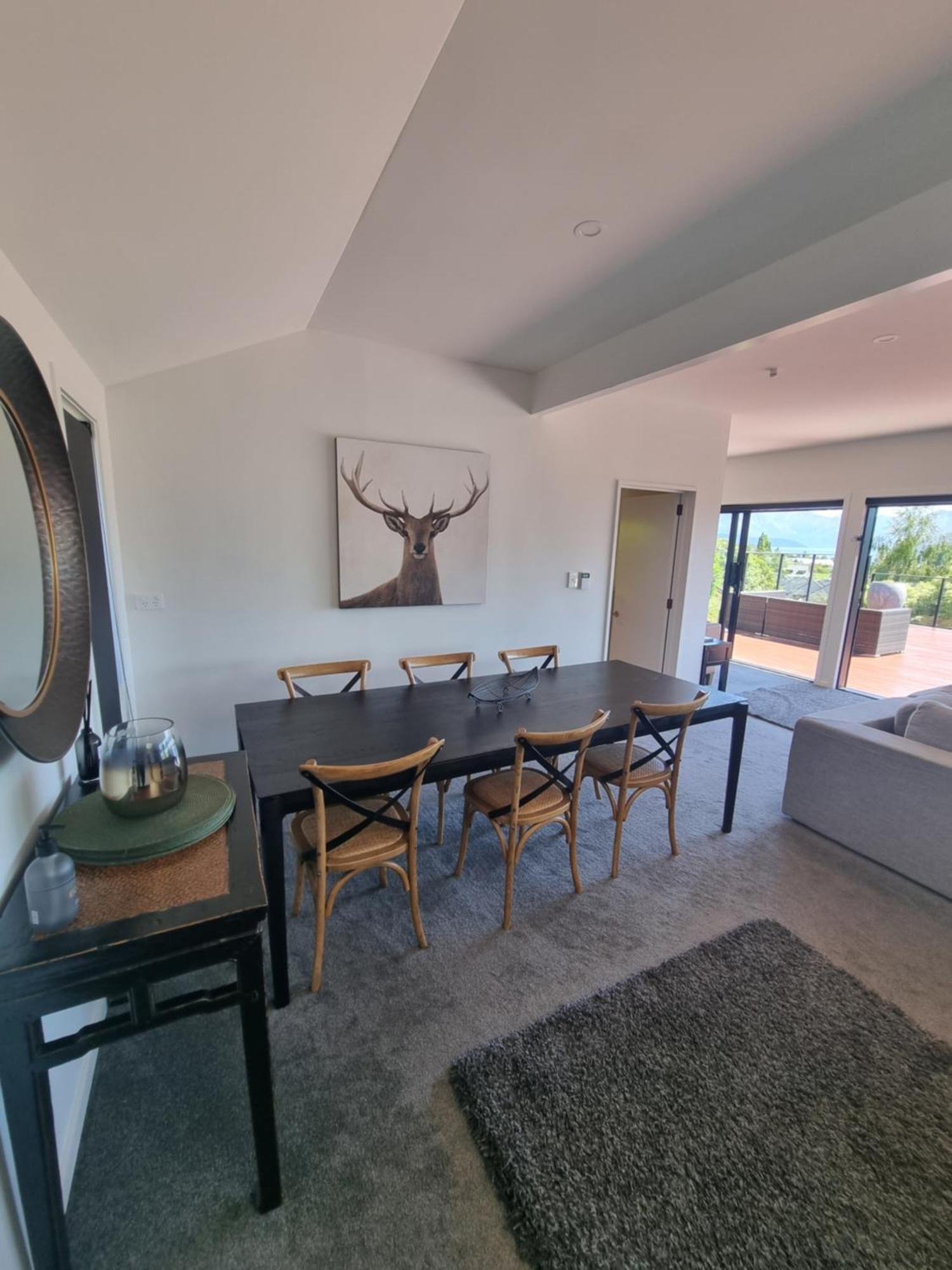 The Lookout - Views Holiday home *