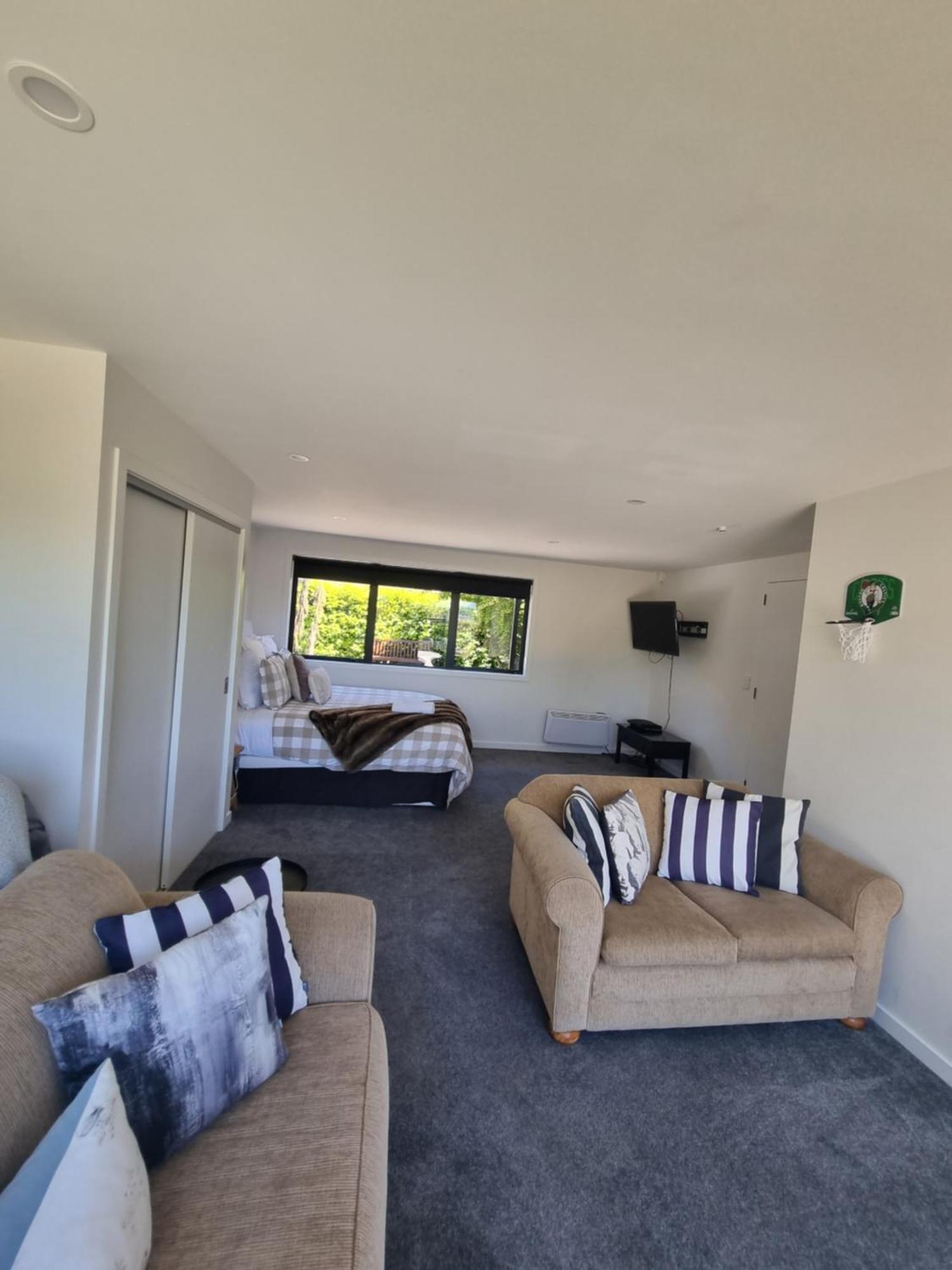 The Lookout - Views * Wanaka
