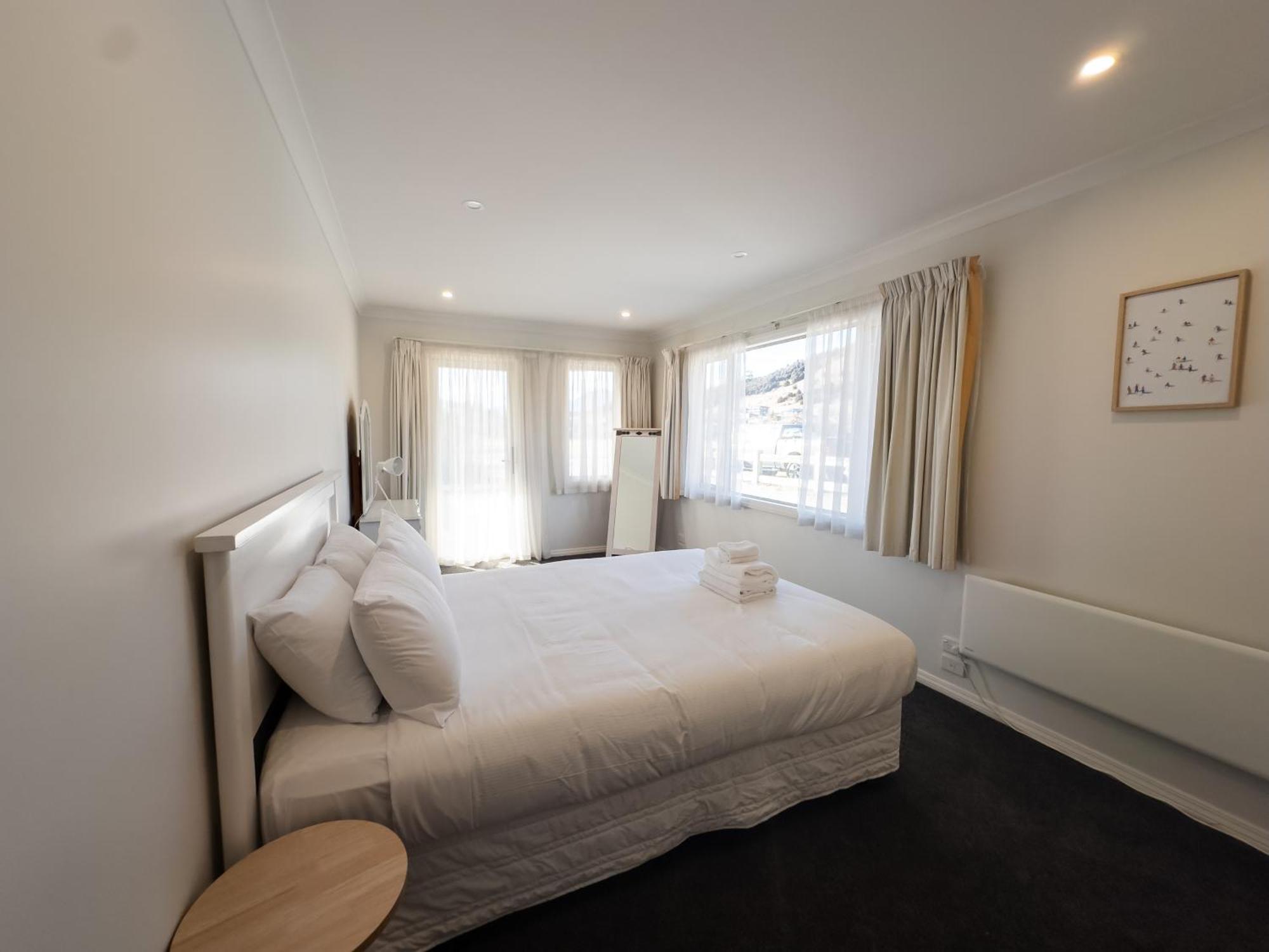 Timberstone House * Wanaka