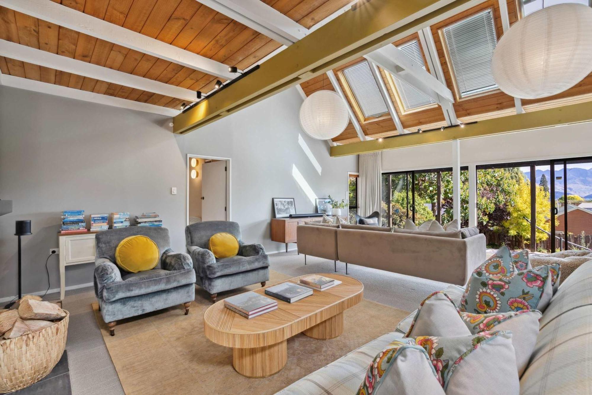 Holiday home Tranquility On Redwood Wanaka