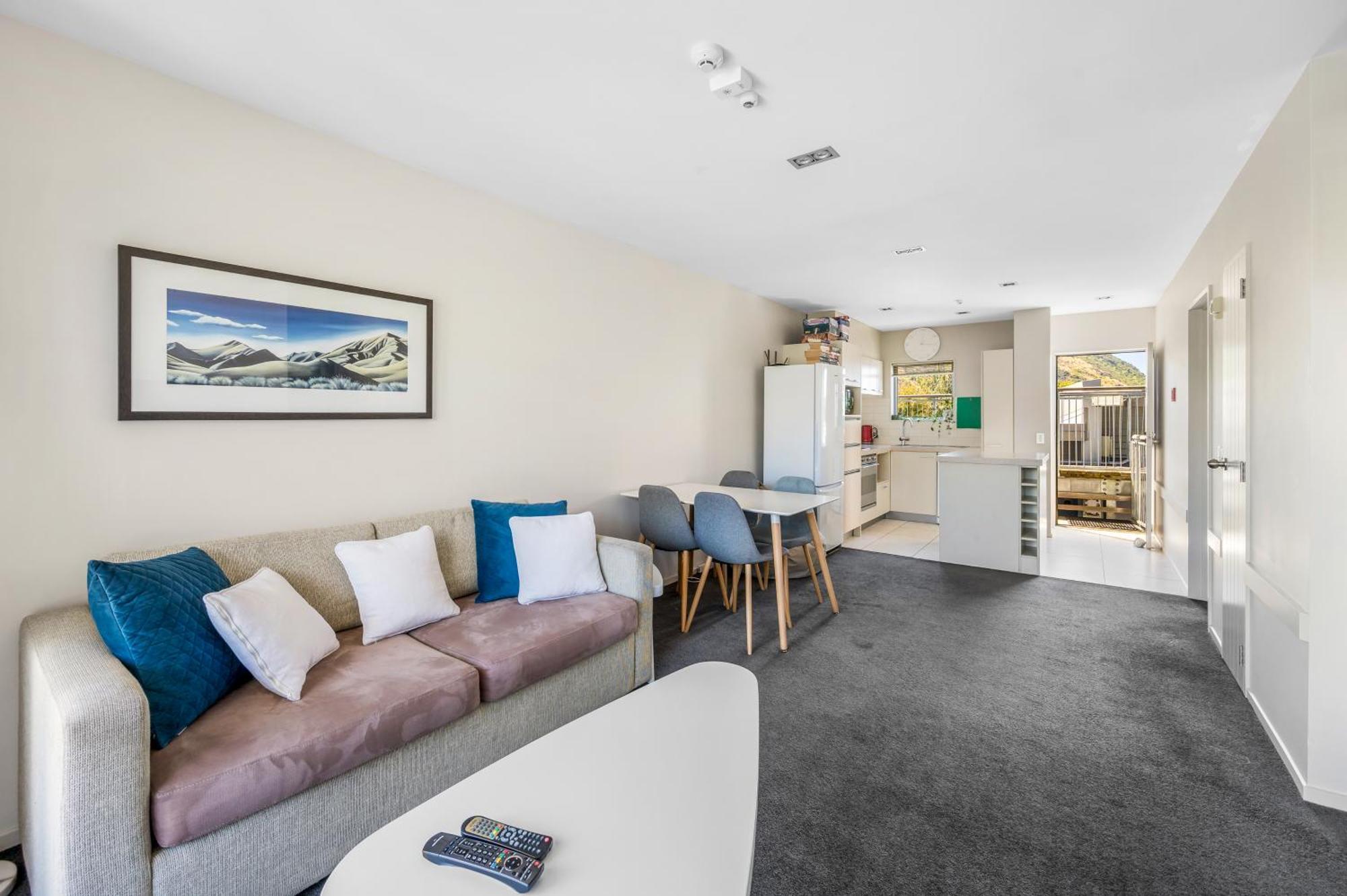 Apartment Bright Cozy - Cbd - Free Parking