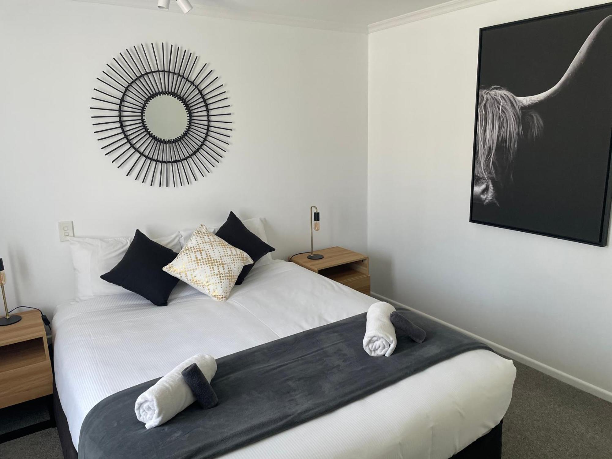 Motel Fairway &