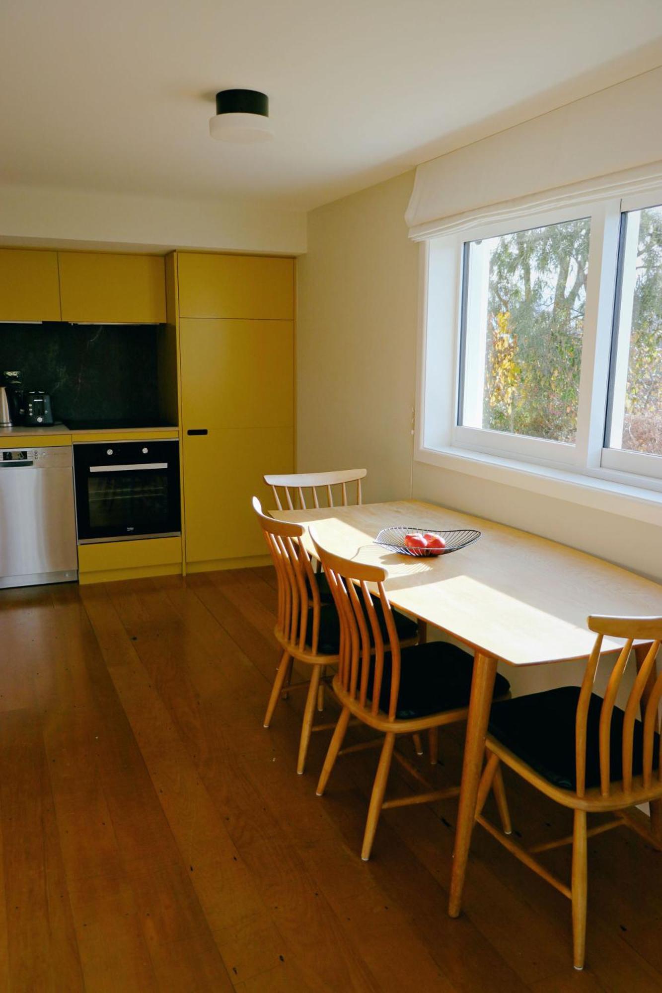 Kowhai - Private Opposite Golf Course Apartment
