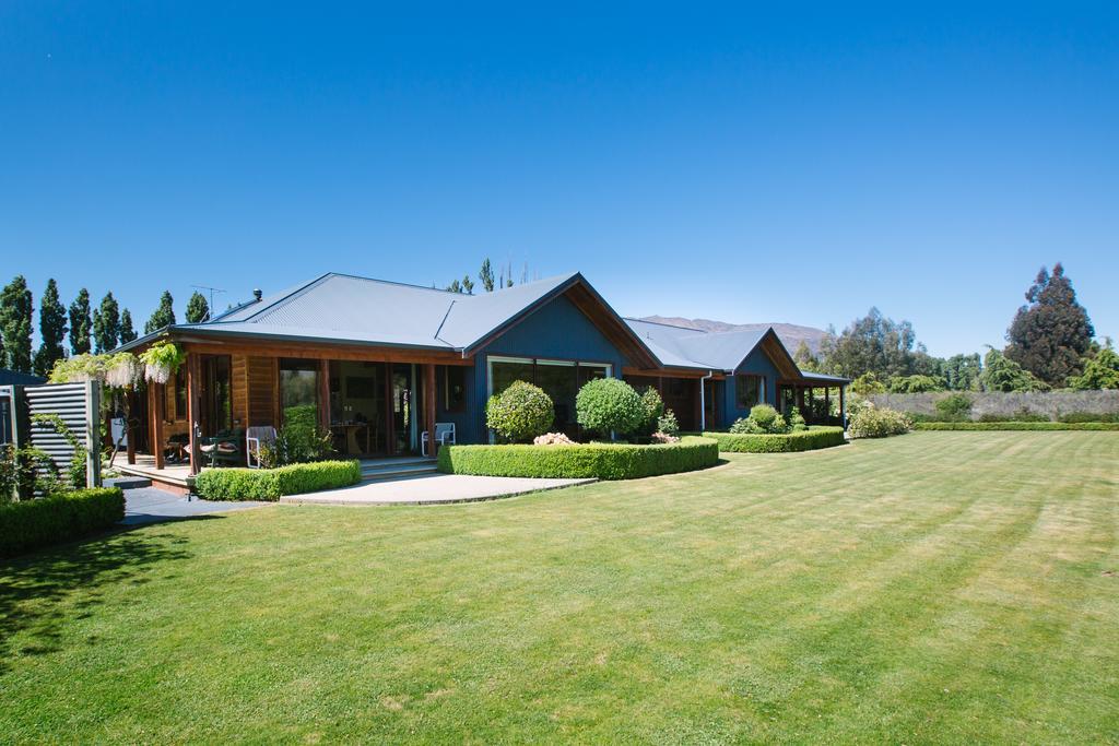 Berry Farm And Wanaka