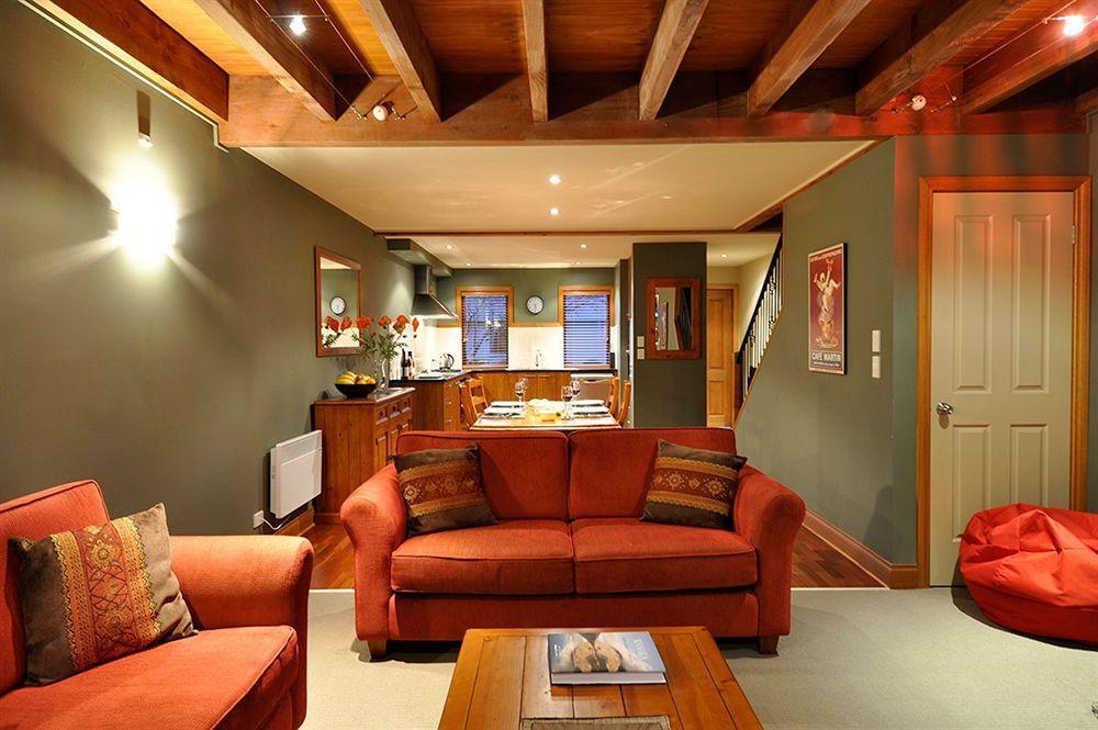 Apartment Lansdown *