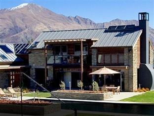 Tin Tub Luxury 3*