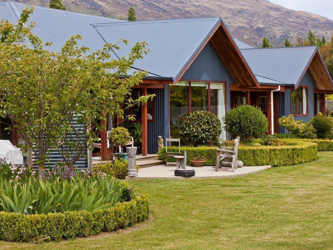 Berry Farm And Wanaka
