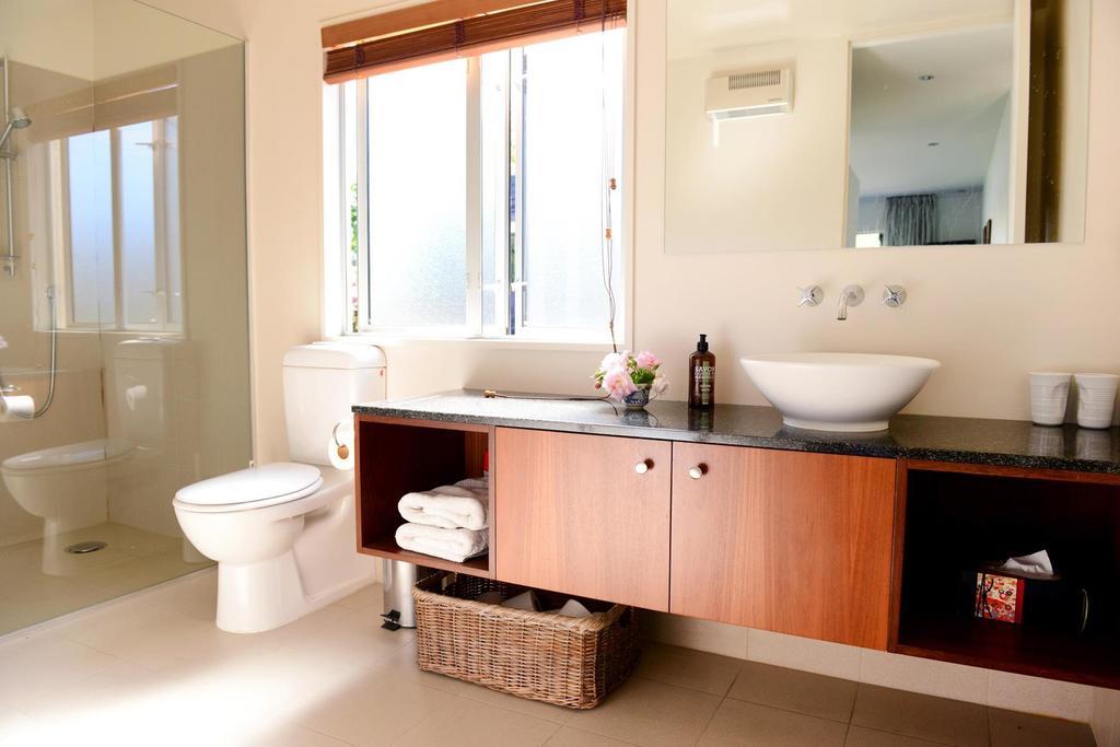 Villa Lakeside By Touch Of Spice Wanaka