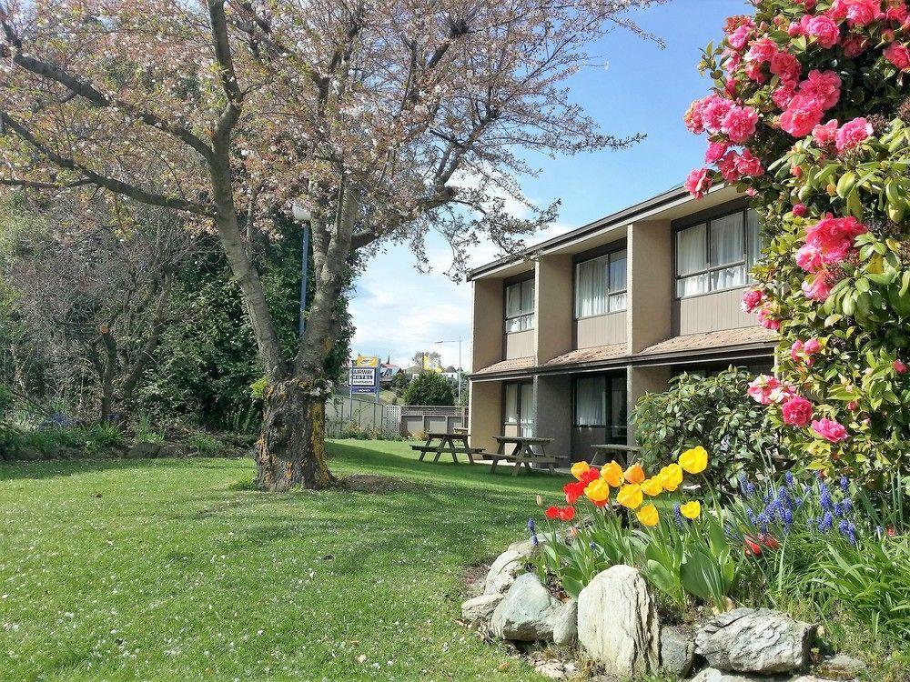 Motel Fairway &
