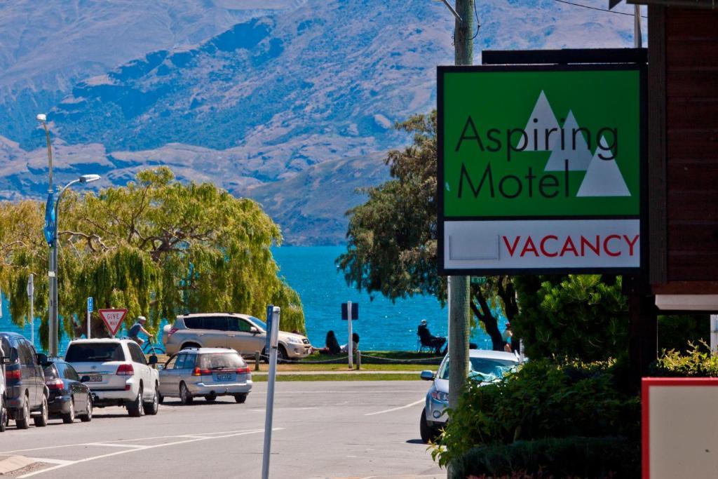 Aspiring Motel 3*