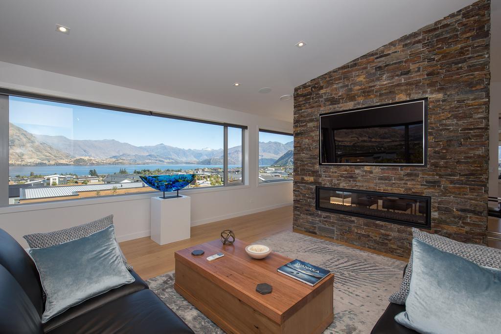 Holiday home Forest Heights - Sleeps 8 - & Mountain Views - Pool & Sauna