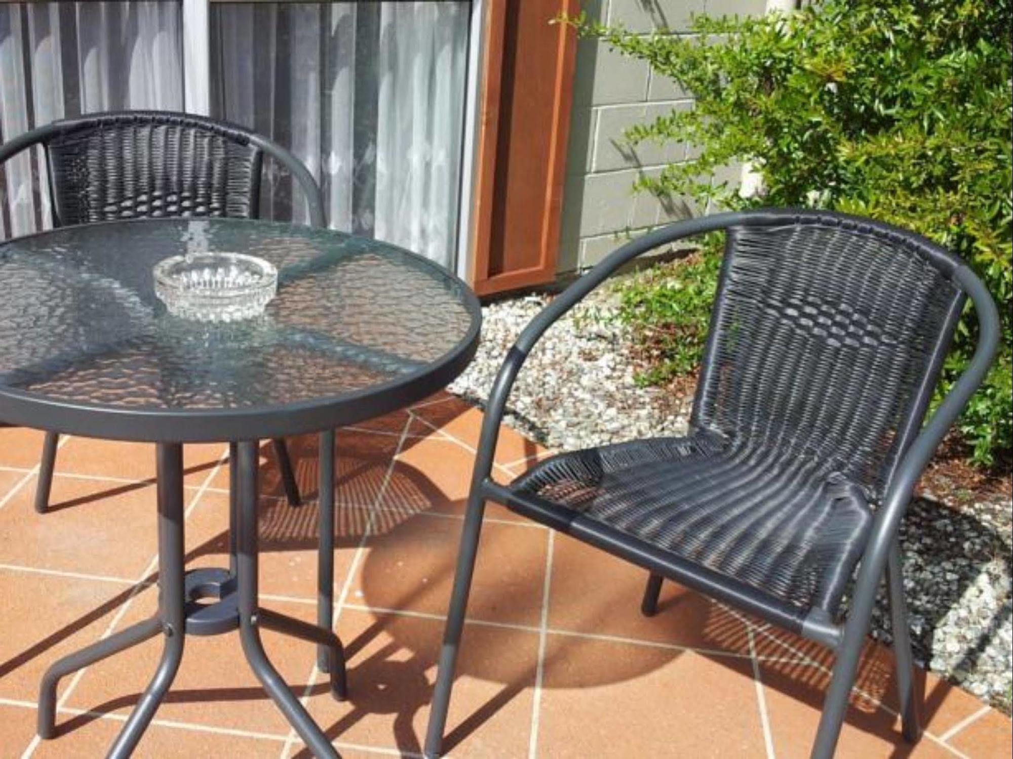 Manuka Crescent 3*