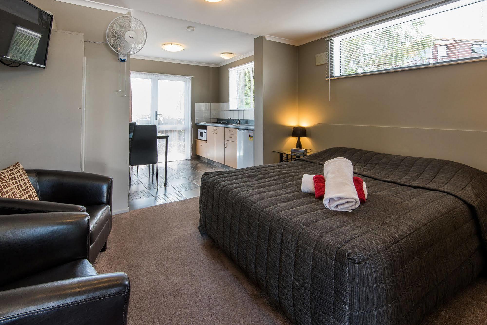 Motel Manuka Crescent 3*