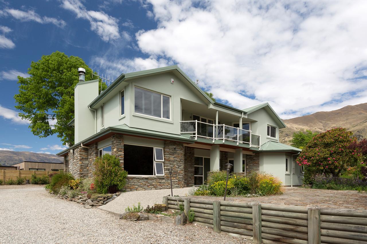 Two Stories Wanaka