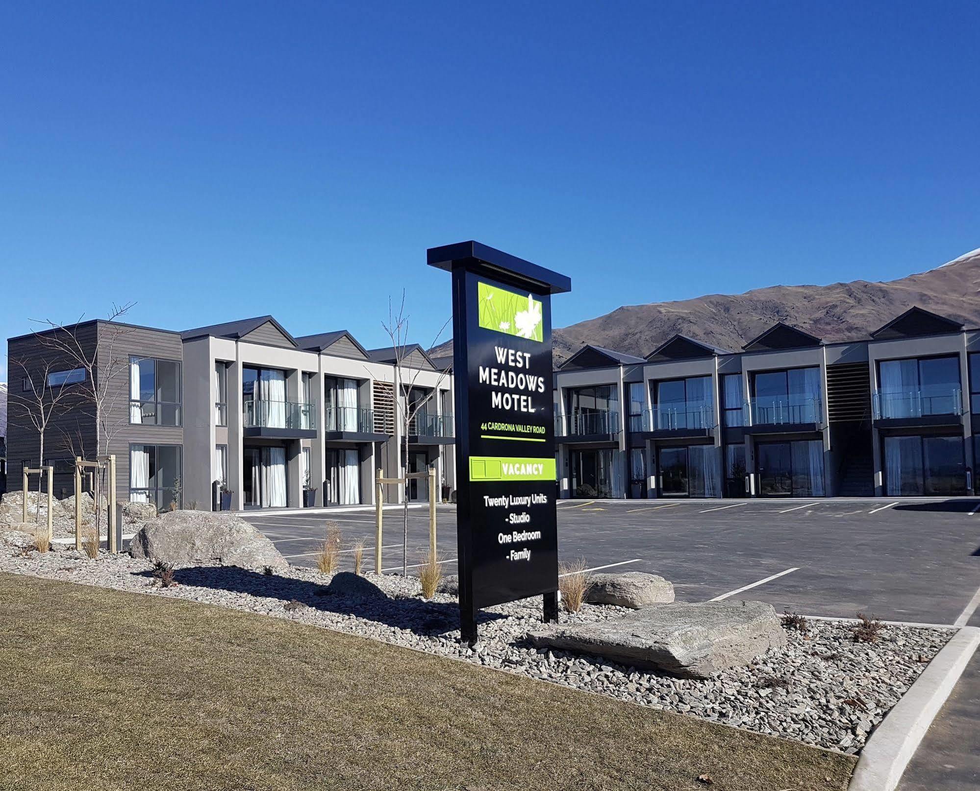West Meadows Of 3* Wanaka
