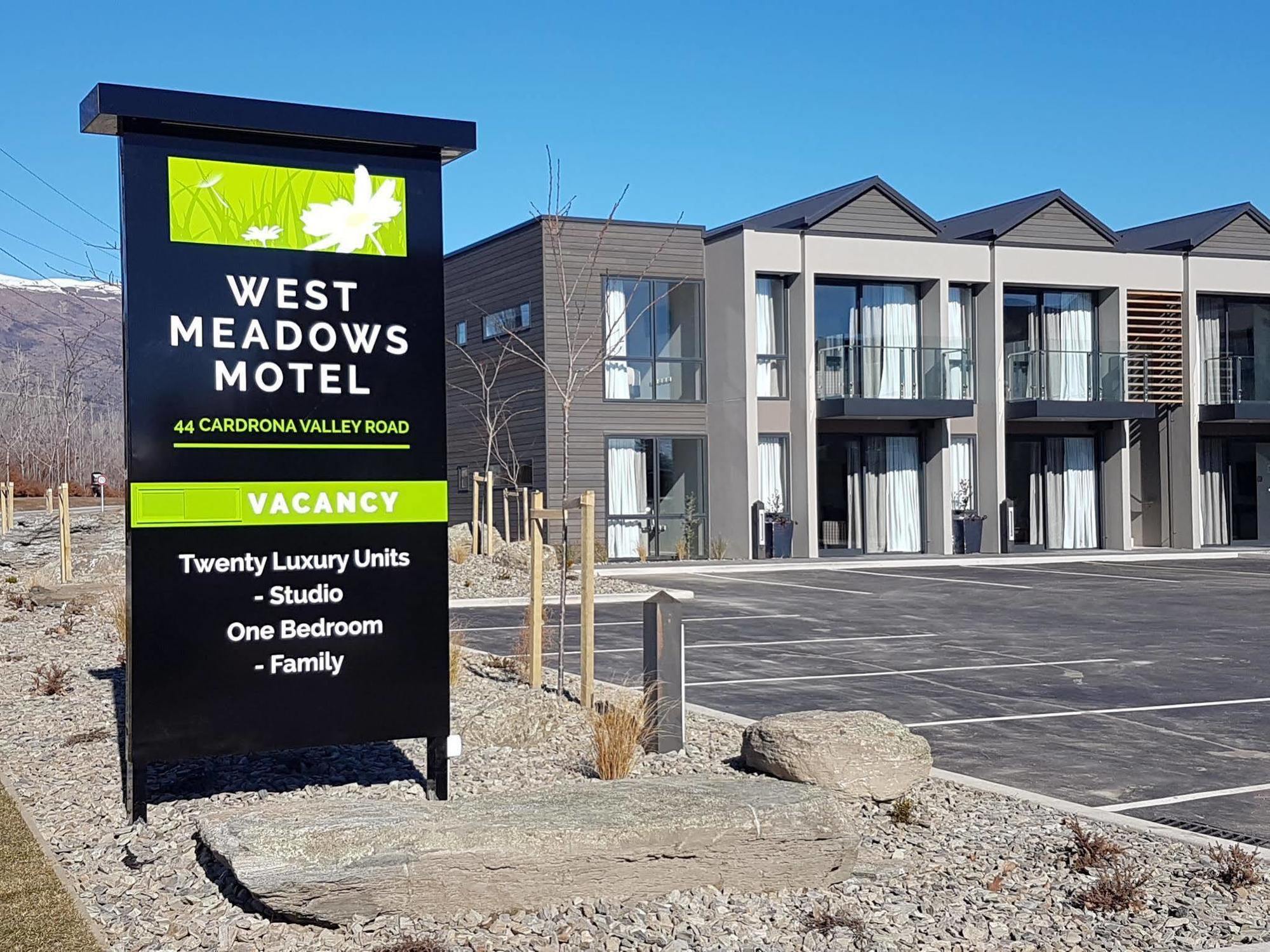 West Meadows Of Motel