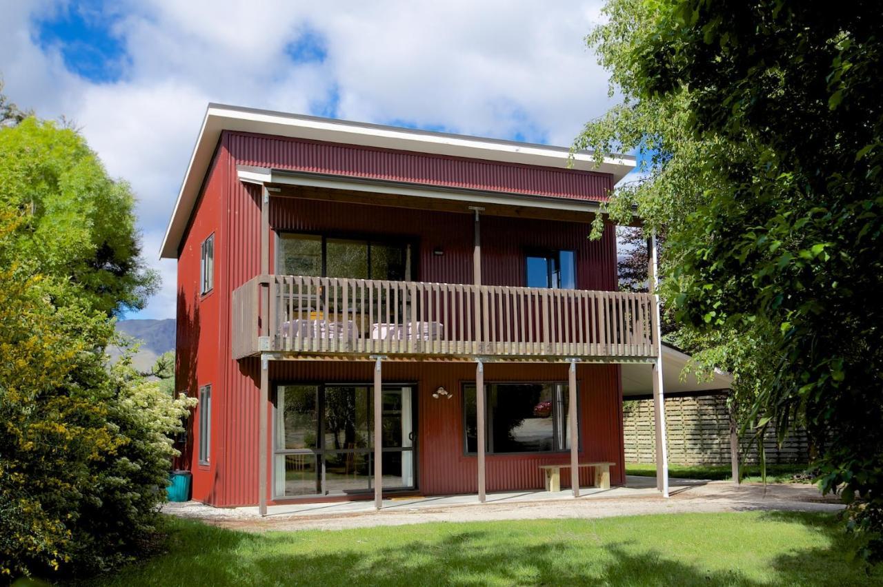 Crescent House * Wanaka