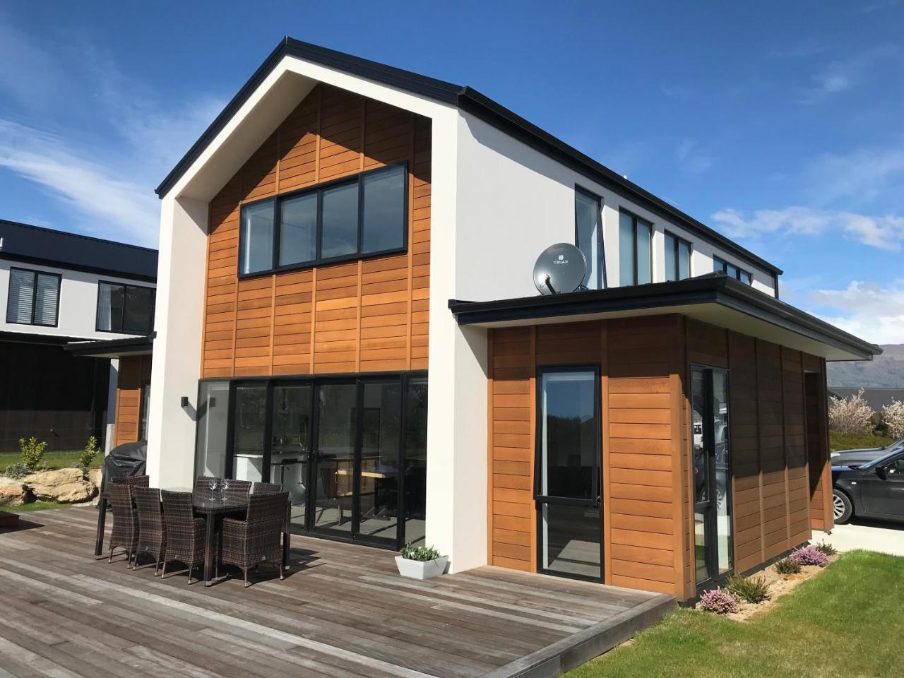 Luxury On Kapuka Holiday home Wanaka