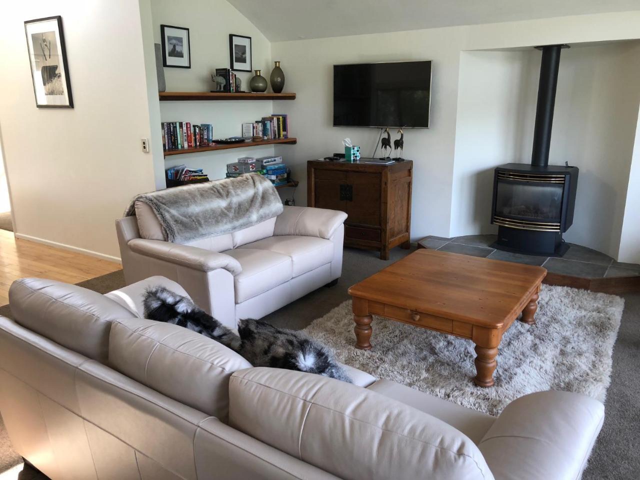 Luxury On Lakeside Apartment Wanaka