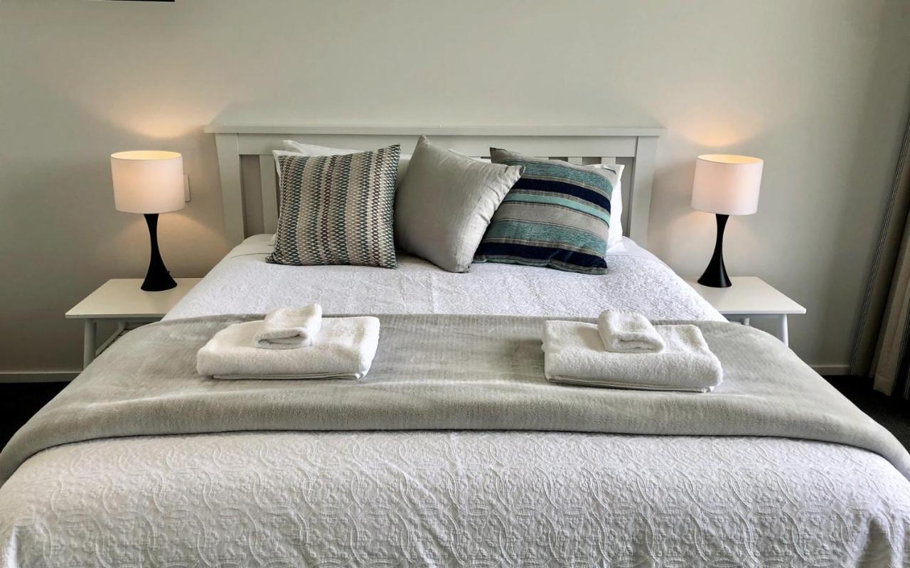 Butel House - New Luxury Holiday home Wanaka