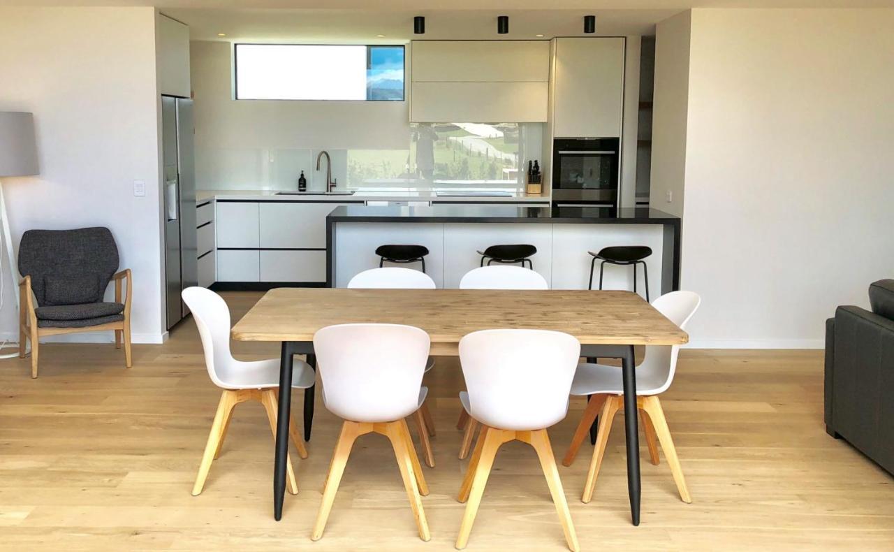 Butel House - New Luxury Holiday home Wanaka