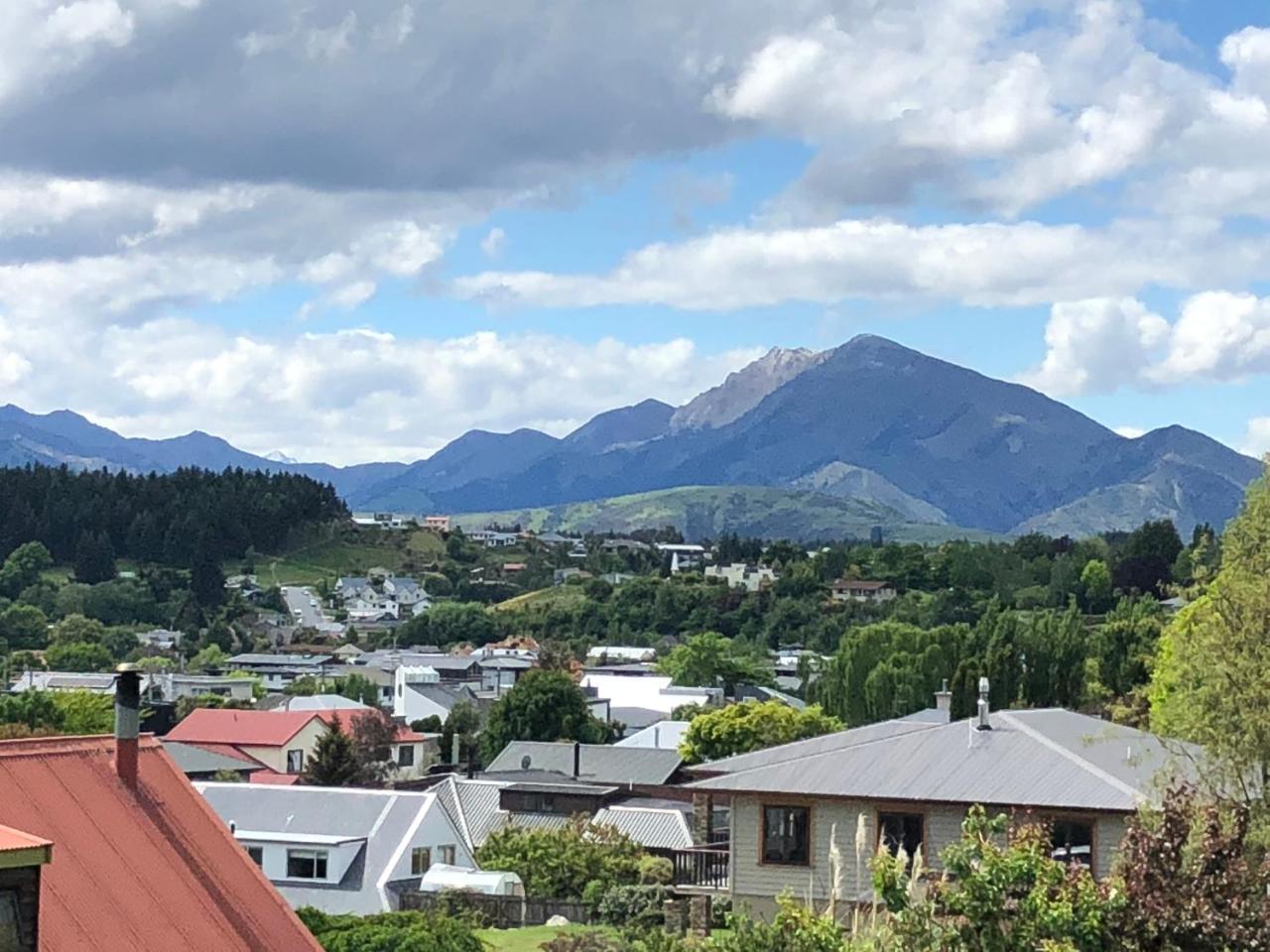 Holiday home Walk To Town, & Mountain Views