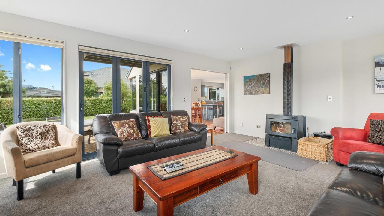 Holiday home Stonyridge *