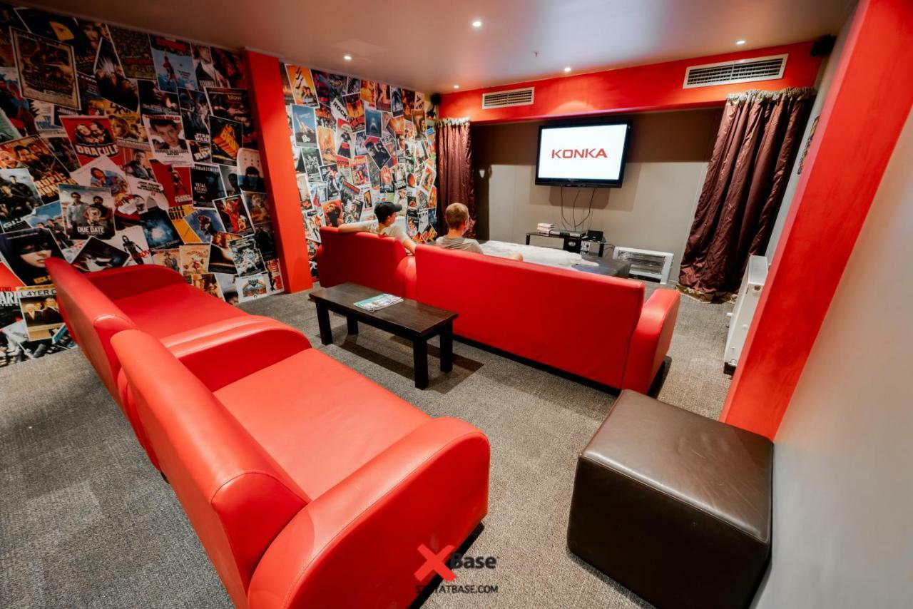 Hostel Base