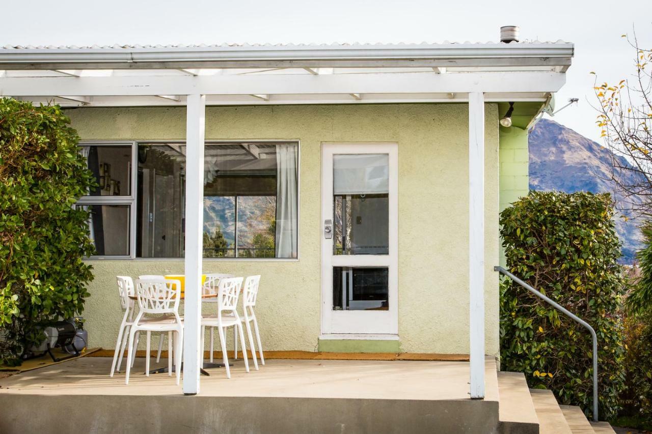 Retro With A View * Wanaka
