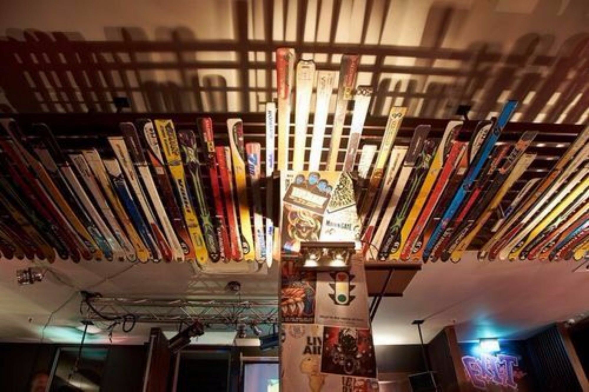 Hostel Base *