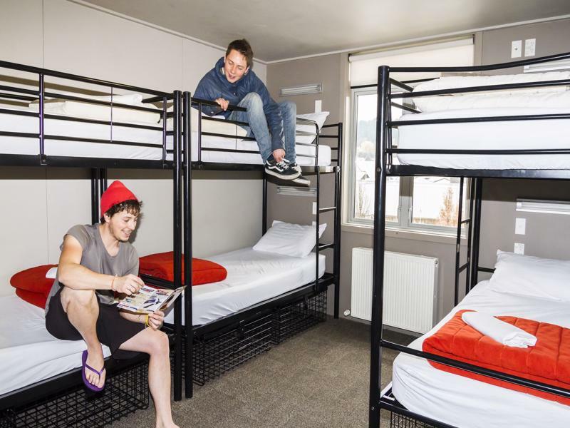 Hostel Base *