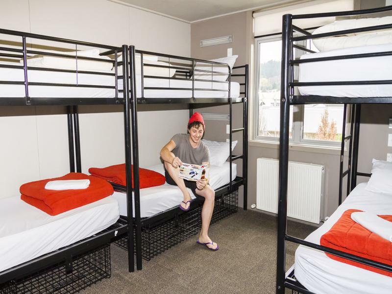 Hostel Base