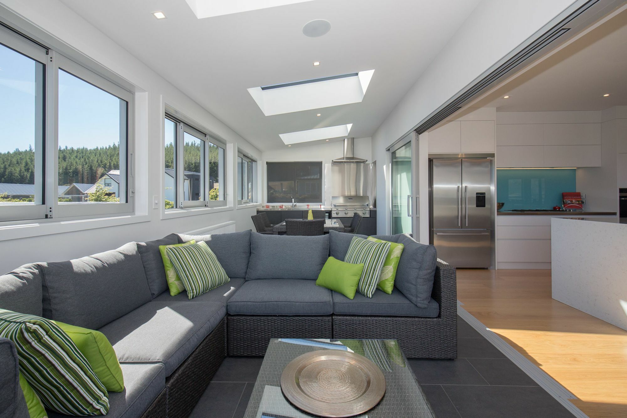 Holiday home Forest Heights - Sleeps 8 - & Mountain Views - Pool & Sauna *