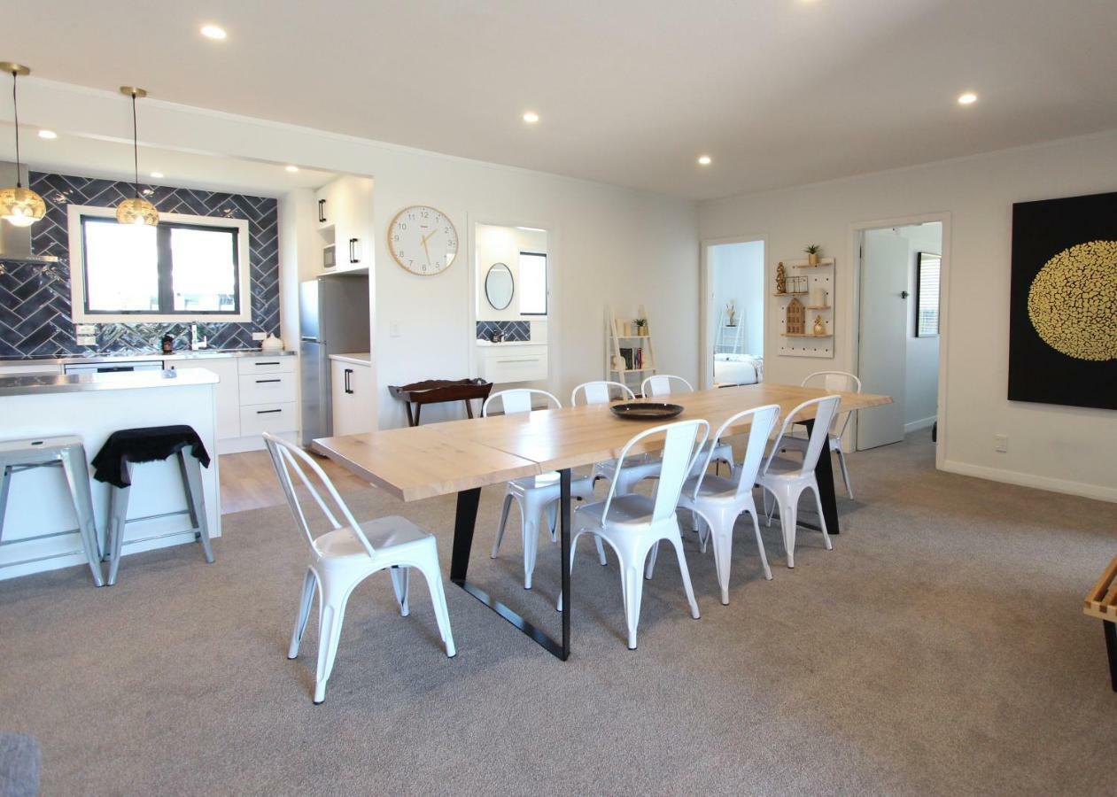 2 - Handsome And Sunkissed On The Doorstep To Holiday home Wanaka