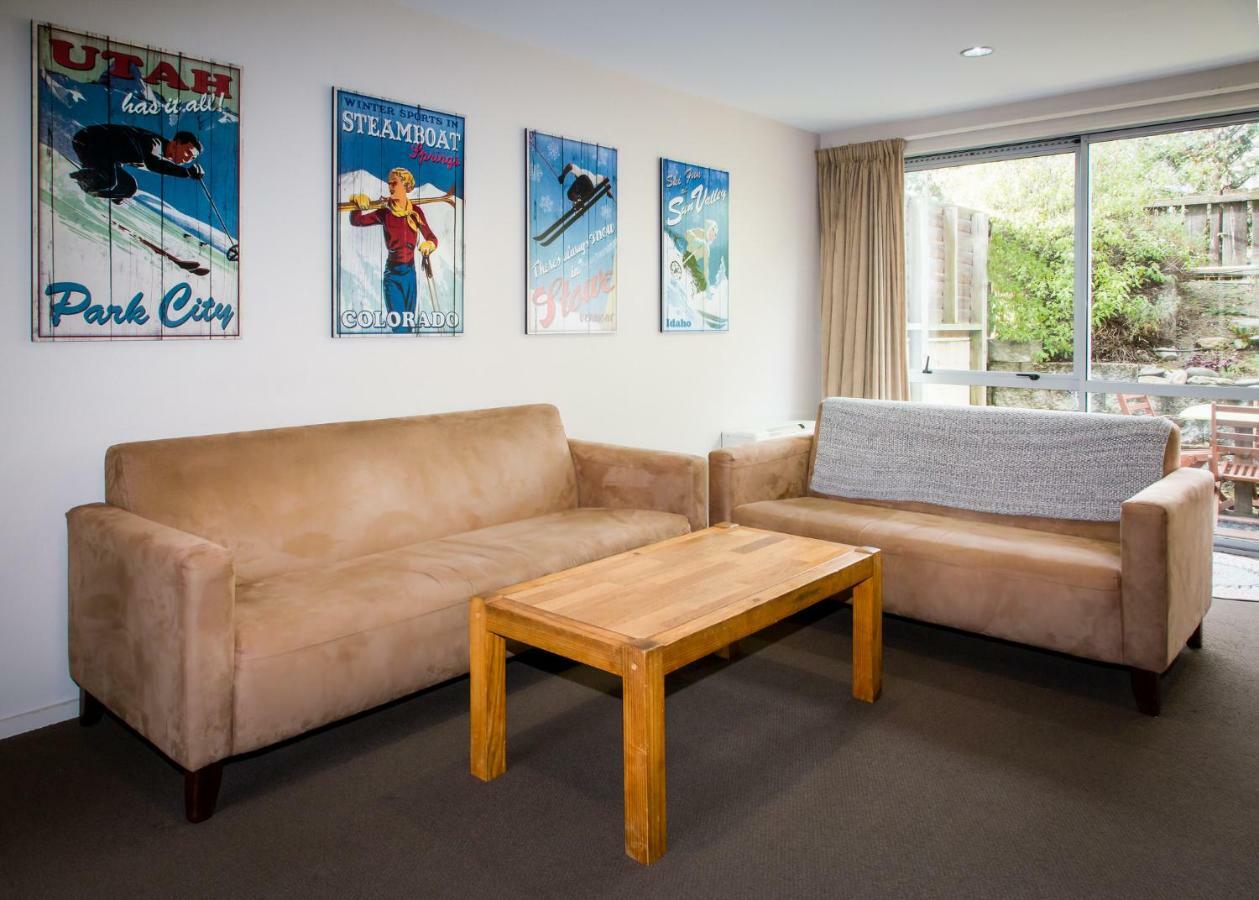 Apartment 62