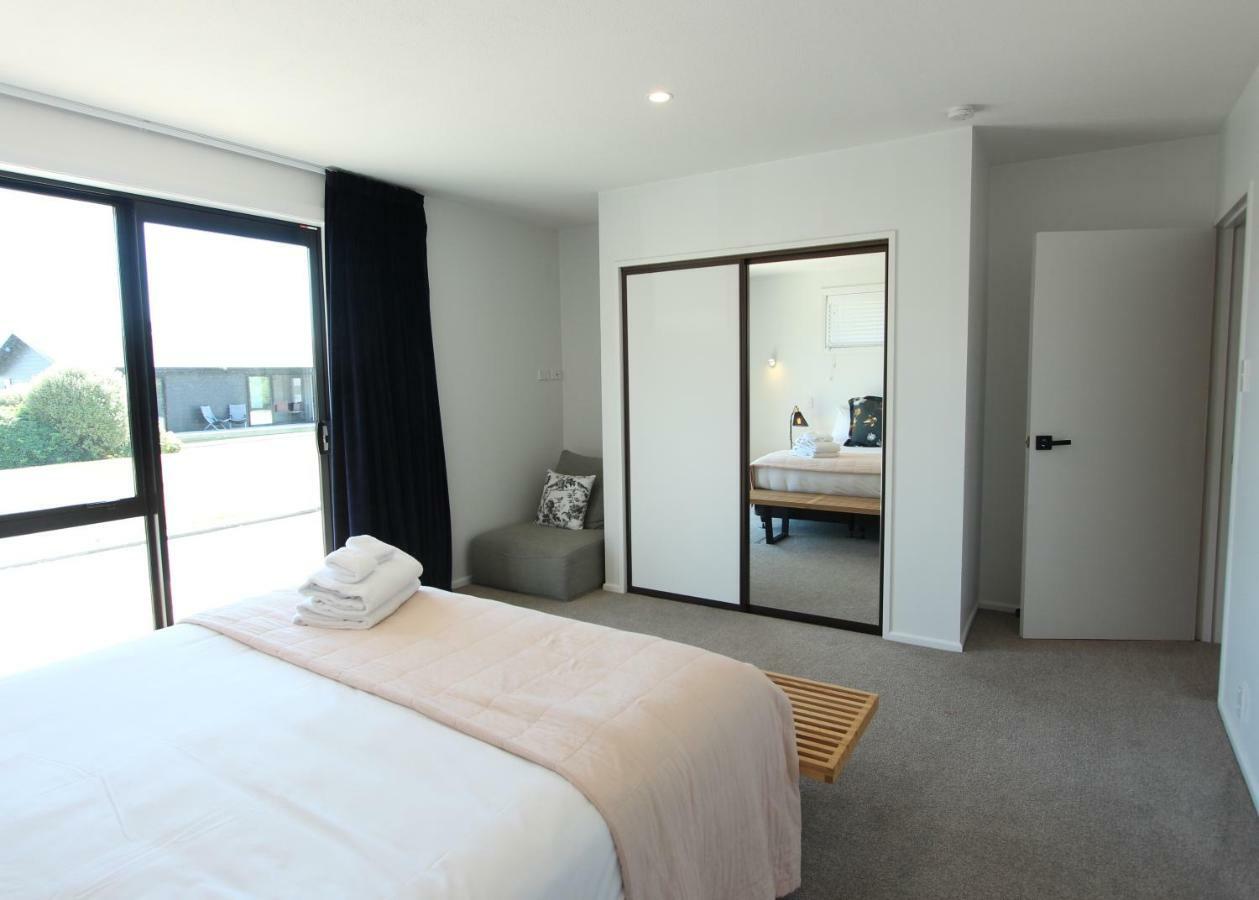 2 - Handsome And Sunkissed On The Doorstep To Holiday home Wanaka