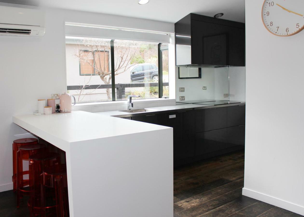 Holiday home 33 - Location Location, Right Amongst It Wanaka
