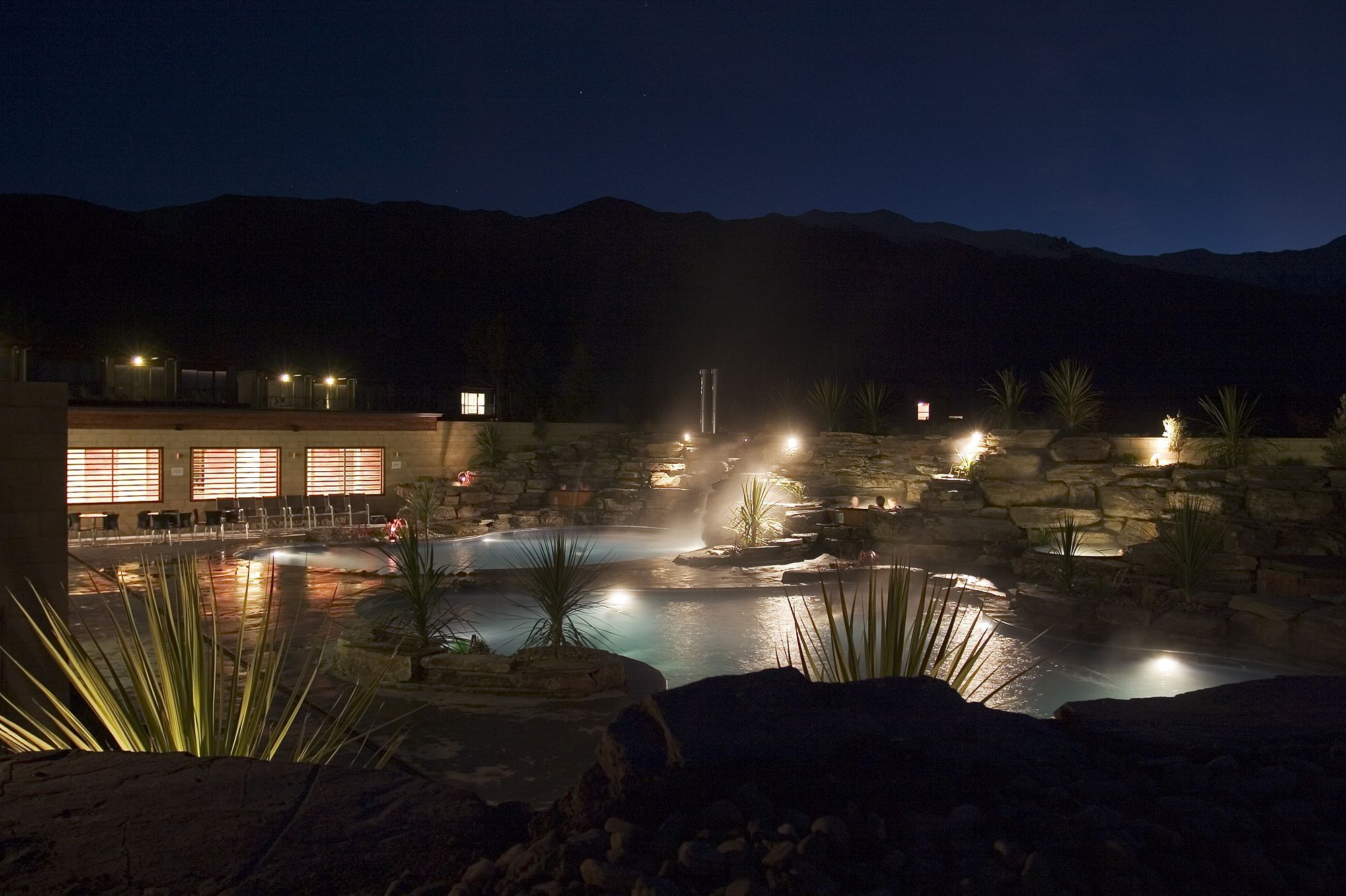 Oakridge Hotel