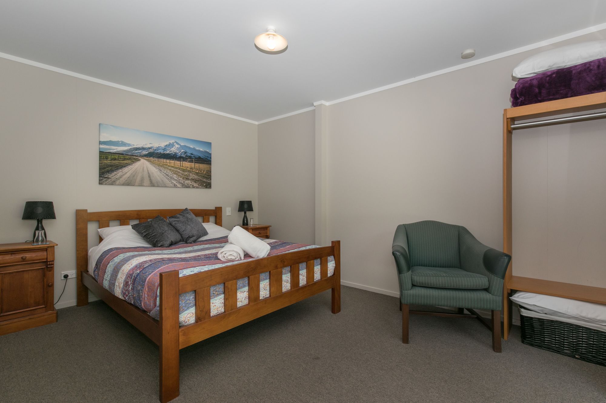 Hotel Oasis, Yurt & The Shed 2*