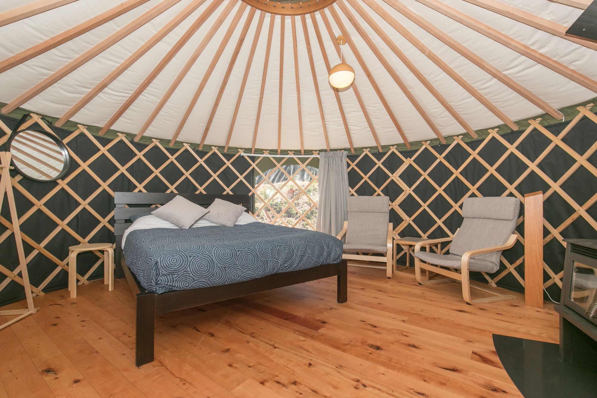 Hotel Oasis, Yurt & The Shed
