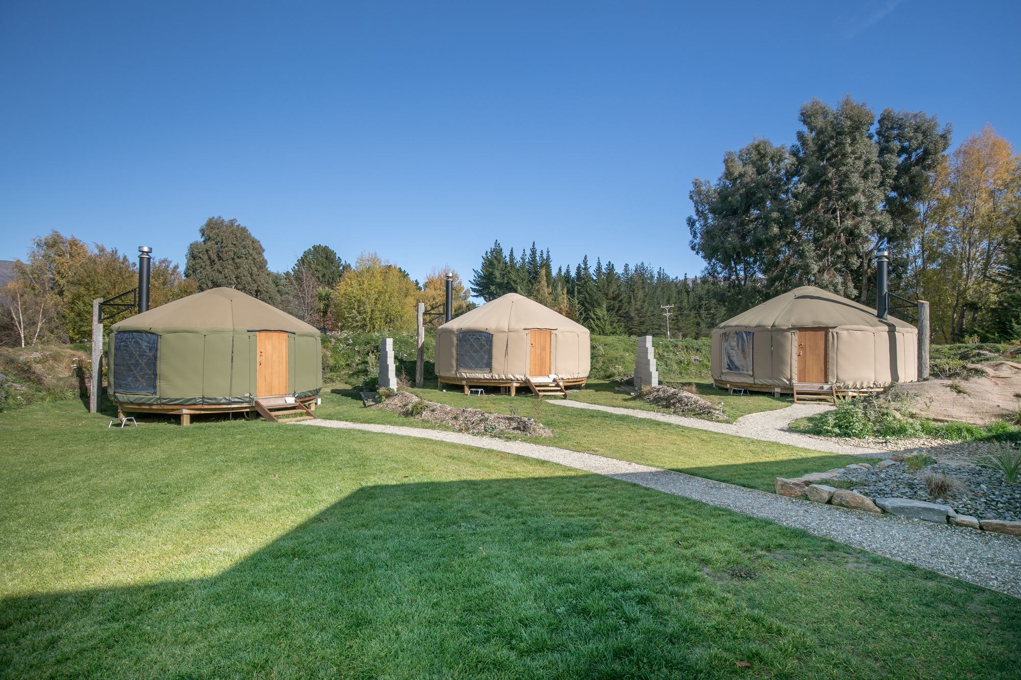 Oasis, Yurt & The Shed Hotel Wanaka