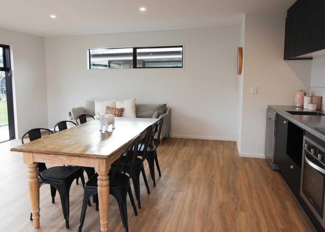 3 - Sunny Brand New House Holiday home *