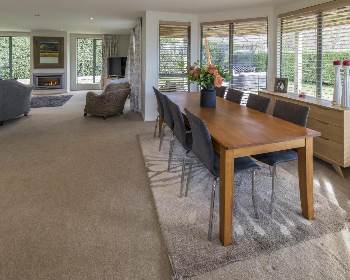 Holiday home Ultimate Escape *