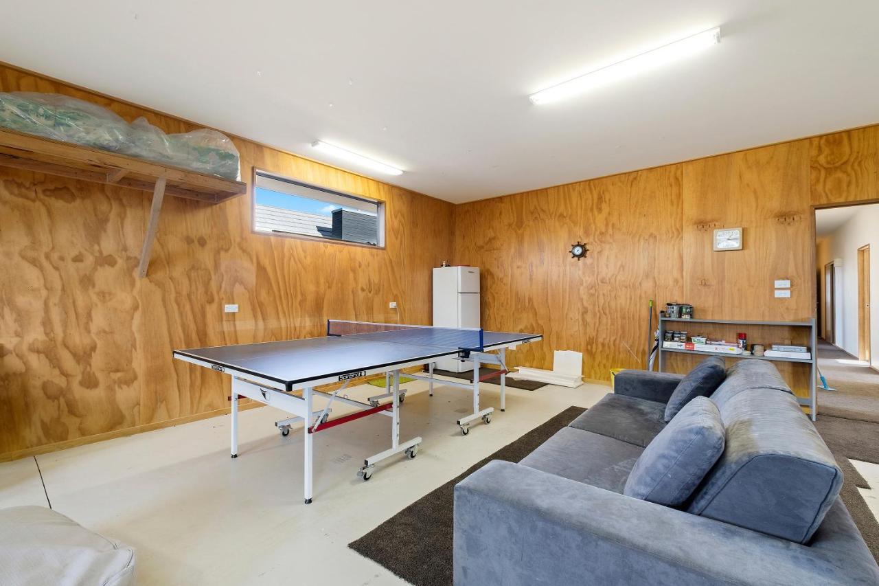Infinity Views - Modern Wanaka